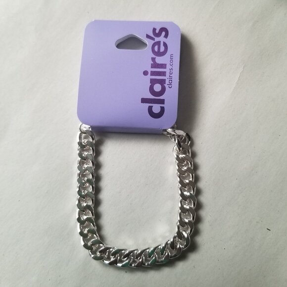 Claire's Silver Thick Chain Link Bracelet - Picture 4 of 5